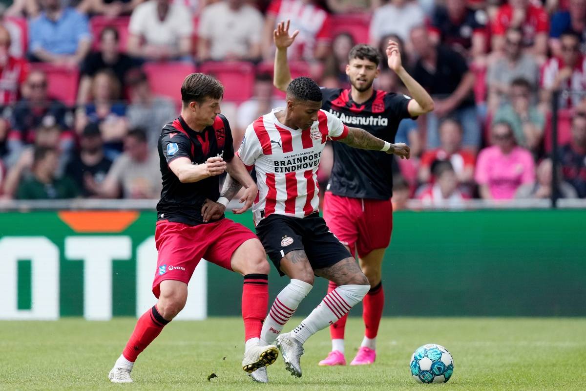 挡皮球入网 挡皮球入网