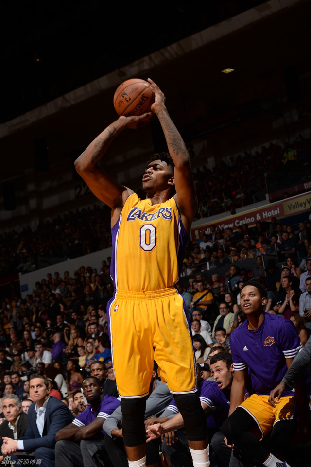 把波动压在 把波动压在